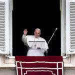 EN VIVO El papa Francisco hace una oración por el mundo en medio de la pandemia de coronavirus