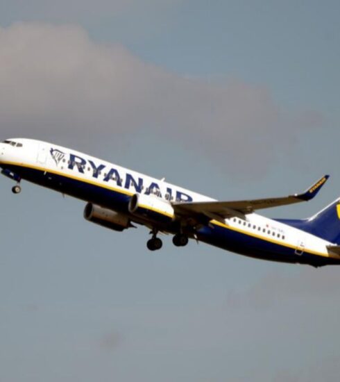 Ryanair dejará de volar a partir del 24 de marzo y hará un Erte a sus 15.000 empleados en España