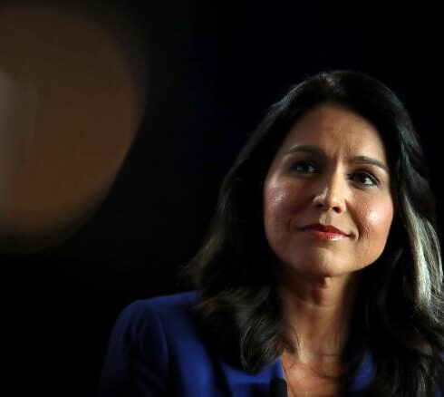 Tulsi Gabbard termina su campaña a la presidencia 2020 y respalda a Joe Biden