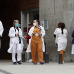 Una mascarilla a la semana para los sanitarios del segundo hospital de Alicante